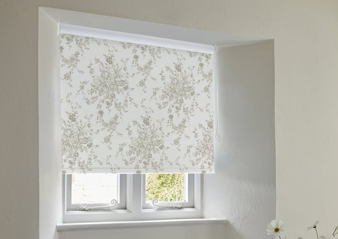Shabby Chic by Rachel Ashwell Garden Floral (Blackout), Warm Natural - Roller Blind - Image 5